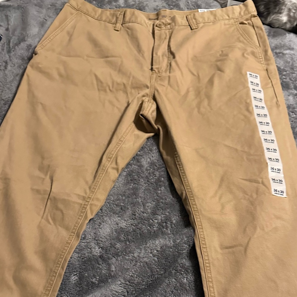 Men’s Slim Khakis